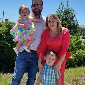 Meet your Posher, Dustin